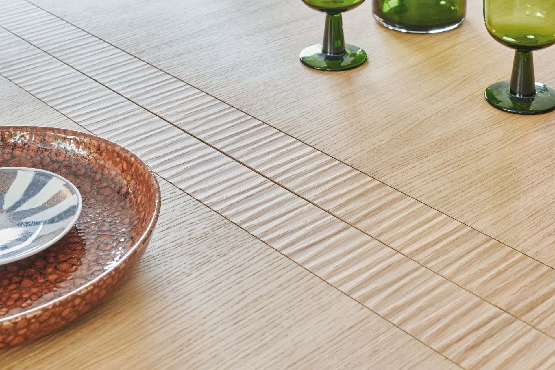 j-table-detail-b-rivage-min-scaled